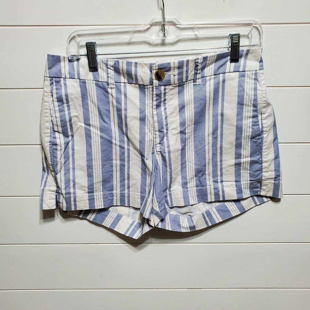 Old Navy womens size 6 everyday short light blue white vertical striped shorts